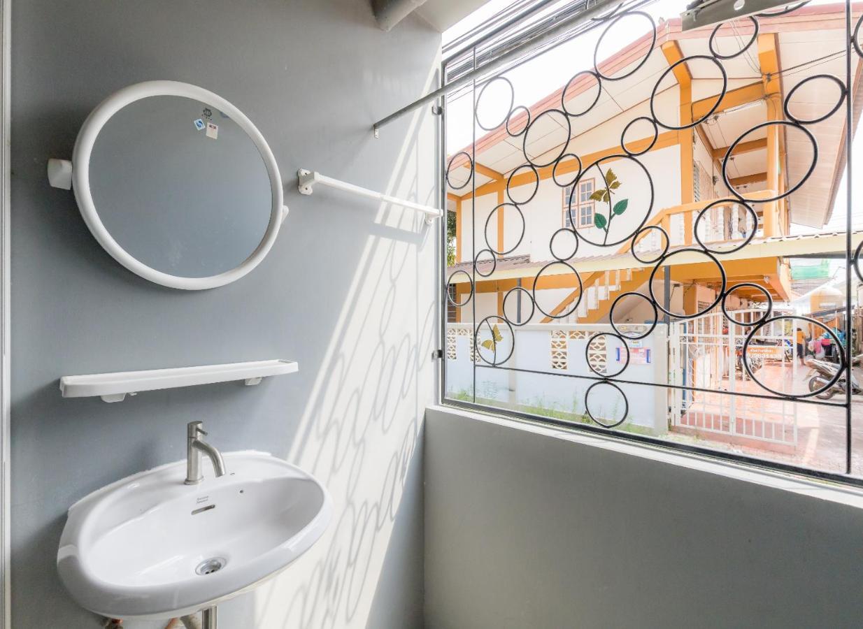 ホテル Middleway House バンコク都 エクステリア 写真