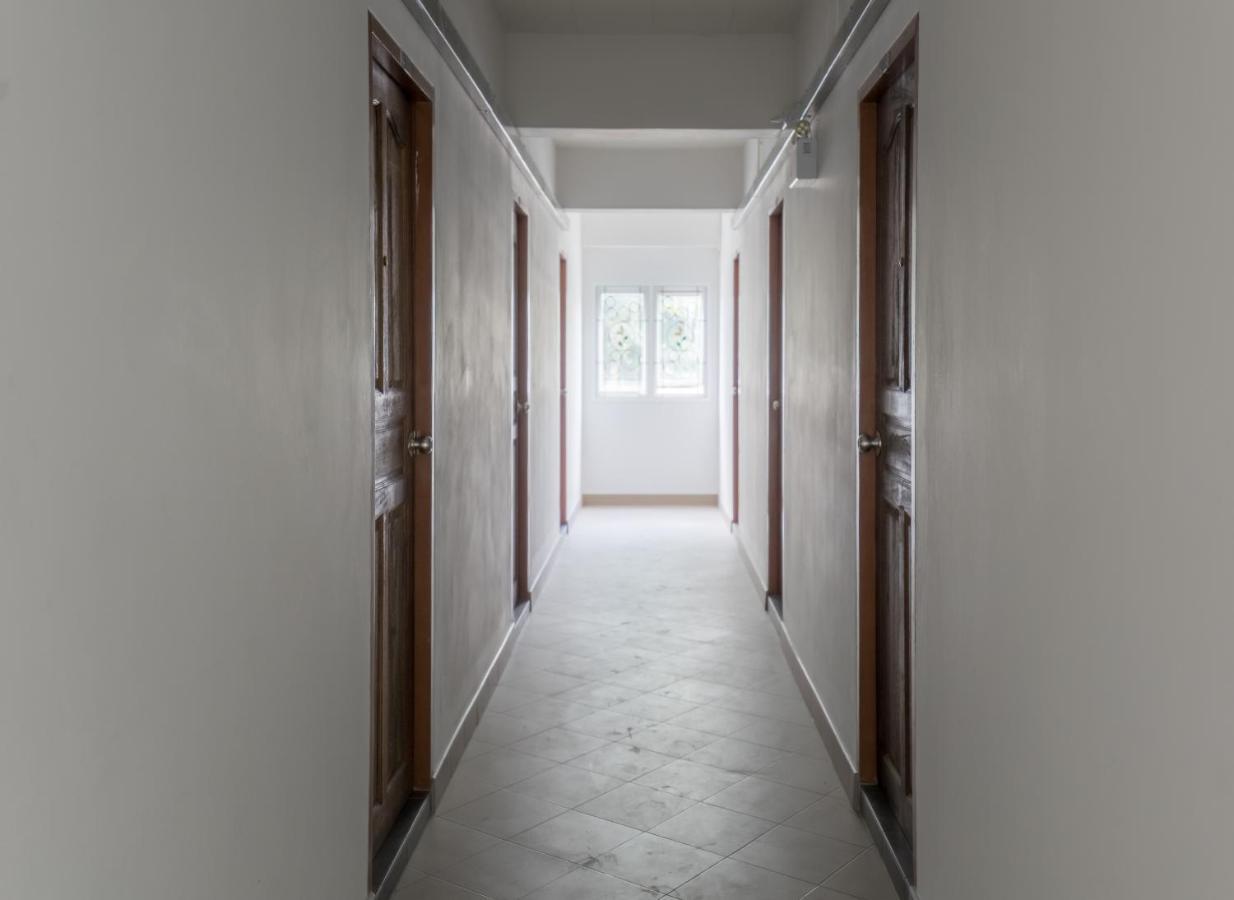 ホテル Middleway House バンコク都 エクステリア 写真